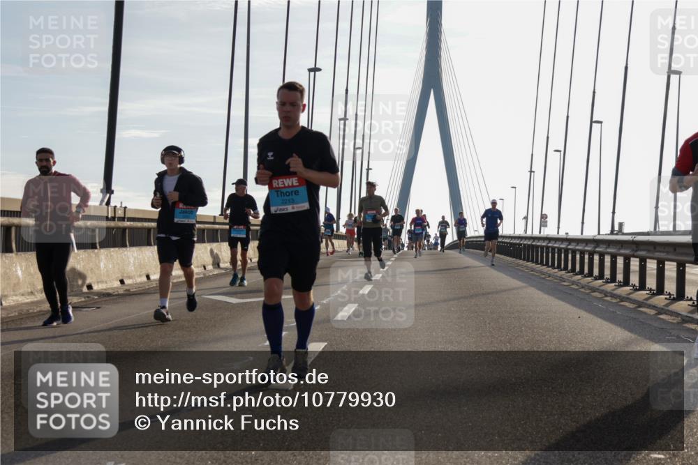 03.10.2026 - Köhlbrandbrückenlauf Yannick Fuchs http://msf.ph/oto/10779930 03.10.2026 09:25:18 Position 1 2213 meine-sportfotos.de