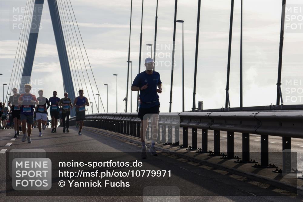 03.10.2026 - Köhlbrandbrückenlauf Yannick Fuchs http://msf.ph/oto/10779971 03.10.2026 09:25:22 Position 1  meine-sportfotos.de