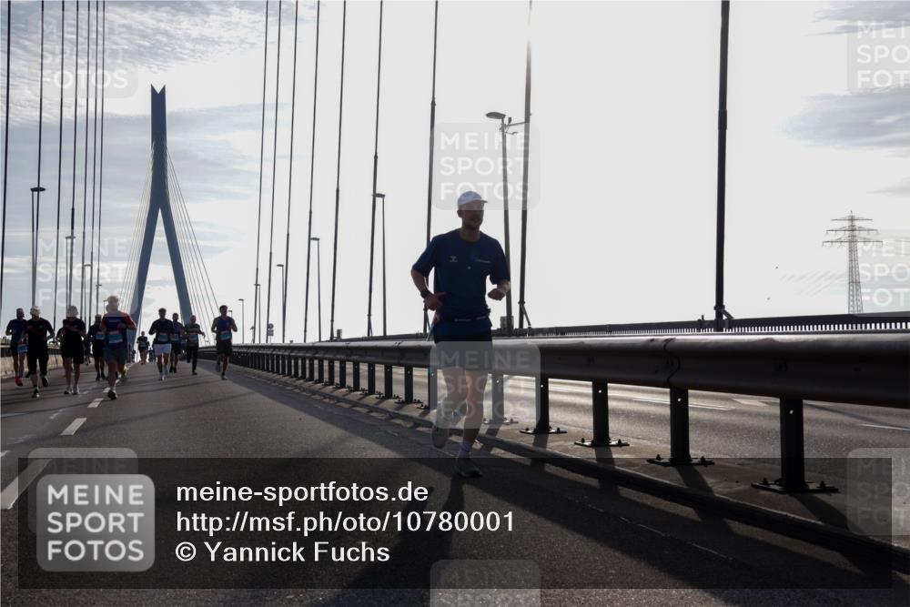 03.10.2026 - Köhlbrandbrückenlauf Yannick Fuchs http://msf.ph/oto/10780001 03.10.2026 09:25:25 Position 1  meine-sportfotos.de