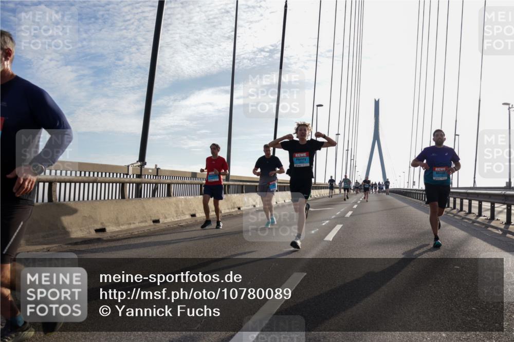 03.10.2026 - Köhlbrandbrückenlauf Yannick Fuchs http://msf.ph/oto/10780089 03.10.2026 09:25:34 Position 1  meine-sportfotos.de