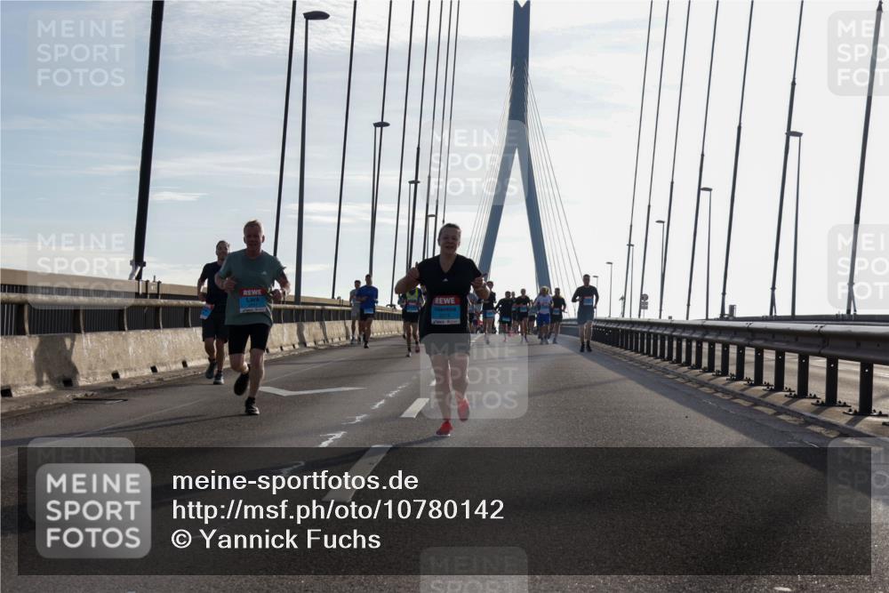 03.10.2026 - Köhlbrandbrückenlauf Yannick Fuchs http://msf.ph/oto/10780142 03.10.2026 09:25:39 Position 1  meine-sportfotos.de