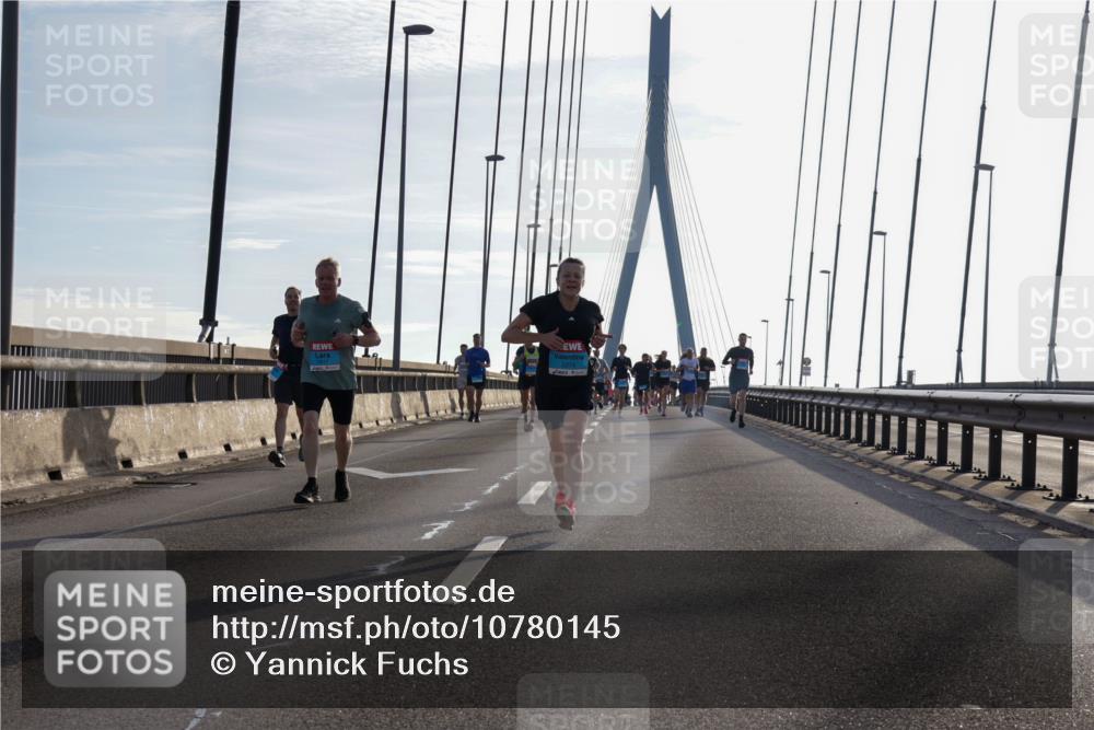 03.10.2026 - Köhlbrandbrückenlauf Yannick Fuchs http://msf.ph/oto/10780145 03.10.2026 09:25:39 Position 1 2274 meine-sportfotos.de