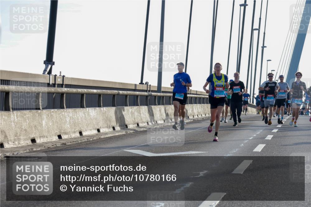 03.10.2026 - Köhlbrandbrückenlauf Yannick Fuchs http://msf.ph/oto/10780166 03.10.2026 09:25:41 Position 1 12, 1343 meine-sportfotos.de