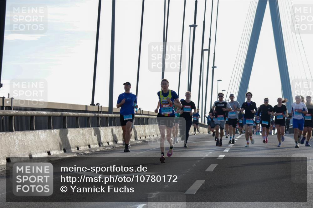03.10.2026 - Köhlbrandbrückenlauf Yannick Fuchs http://msf.ph/oto/10780172 03.10.2026 09:25:42 Position 1 1343 meine-sportfotos.de