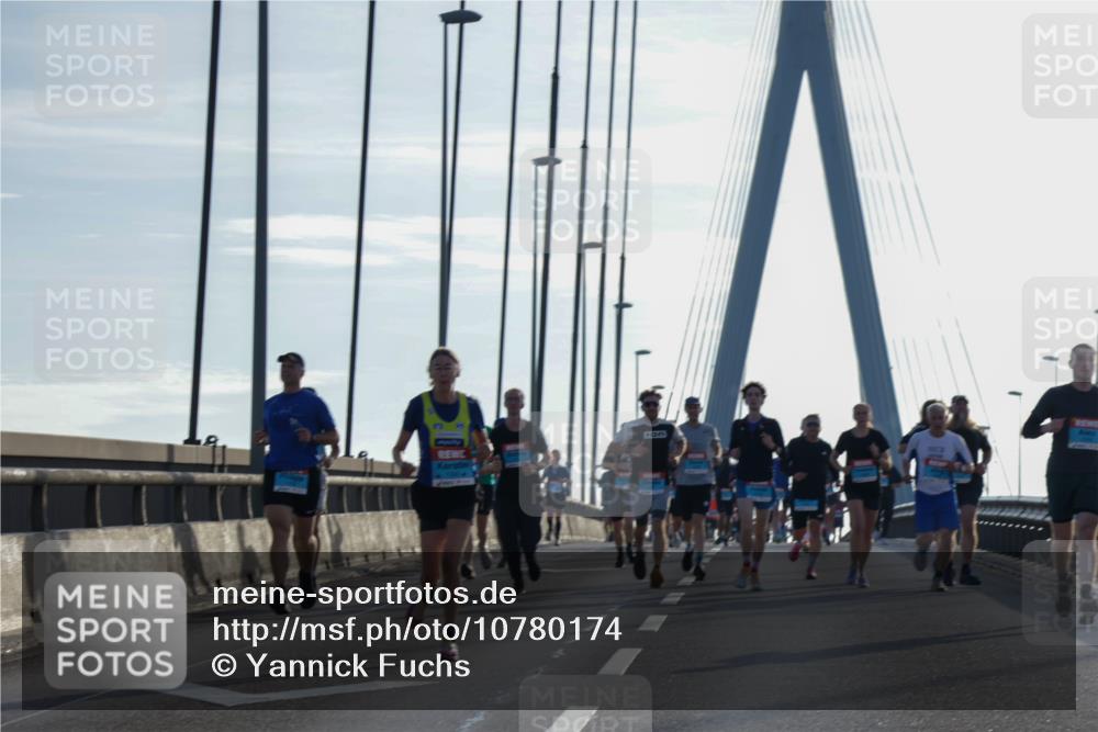 03.10.2026 - Köhlbrandbrückenlauf Yannick Fuchs http://msf.ph/oto/10780174 03.10.2026 09:25:42 Position 1  meine-sportfotos.de