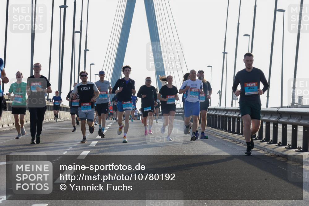 03.10.2026 - Köhlbrandbrückenlauf Yannick Fuchs http://msf.ph/oto/10780192 03.10.2026 09:25:44 Position 1 1055 meine-sportfotos.de