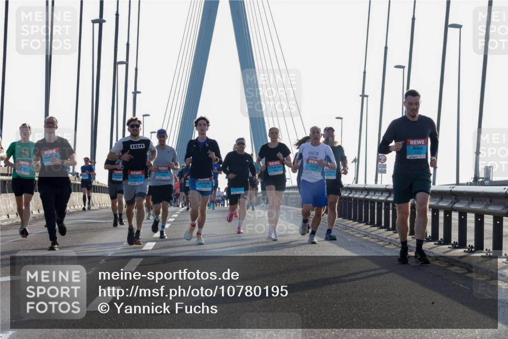03.10.2026 - Köhlbrandbrückenlauf Yannick Fuchs http://msf.ph/oto/10780195 03.10.2026 09:25:44 Position 1 1055 meine-sportfotos.de