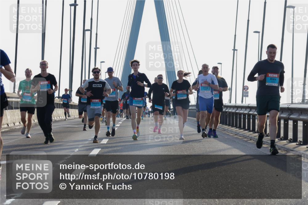 03.10.2026 - Köhlbrandbrückenlauf Yannick Fuchs http://msf.ph/oto/10780198 03.10.2026 09:25:44 Position 1 1055 meine-sportfotos.de