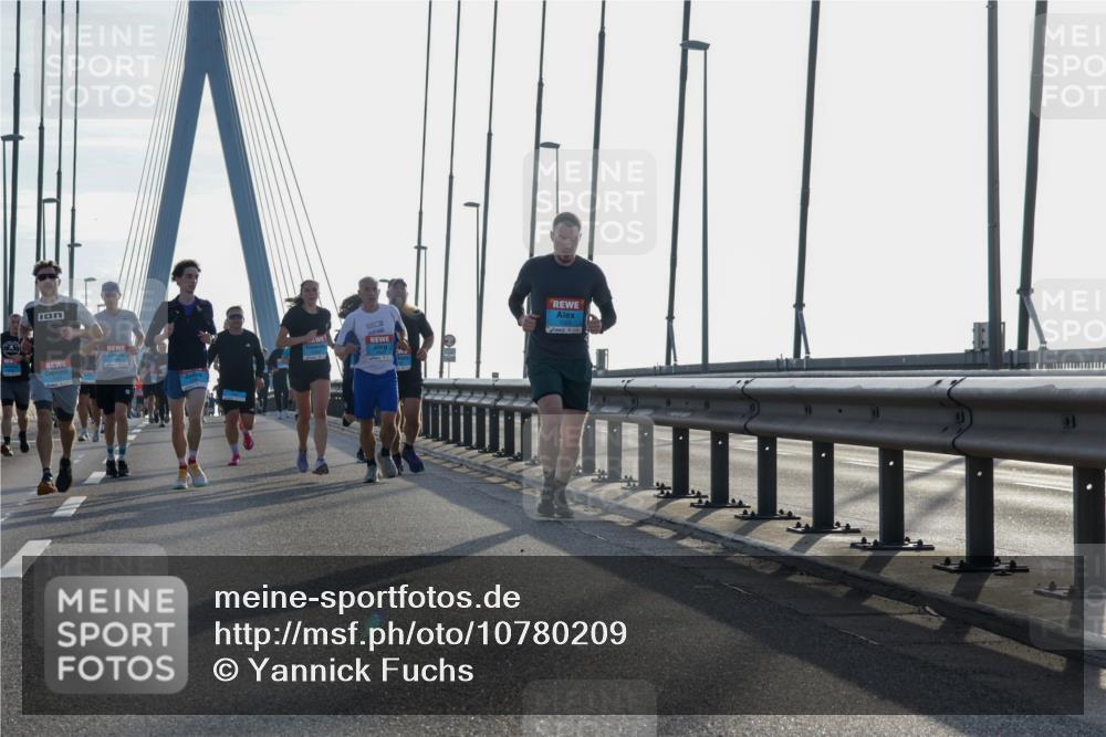 03.10.2026 - Köhlbrandbrückenlauf Yannick Fuchs http://msf.ph/oto/10780209 03.10.2026 09:25:45 Position 1  meine-sportfotos.de