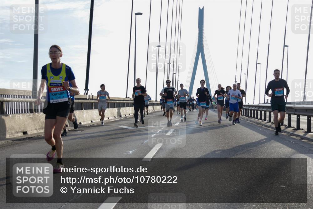 03.10.2026 - Köhlbrandbrückenlauf Yannick Fuchs http://msf.ph/oto/10780222 03.10.2026 09:25:46 Position 1 52, 1343 meine-sportfotos.de