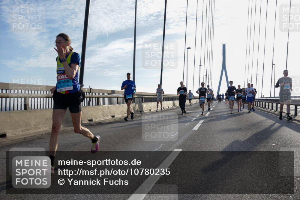03.10.2026 - Köhlbrandbrückenlauf Yannick Fuchs http://msf.ph/oto/10780235 03.10.2026 09:25:47 Position 1 1343 meine-sportfotos.de