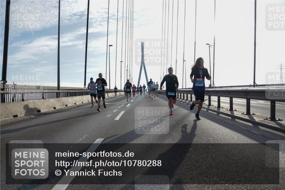 03.10.2026 - Köhlbrandbrückenlauf Yannick Fuchs http://msf.ph/oto/10780288 03.10.2026 09:25:52 Position 1  meine-sportfotos.de