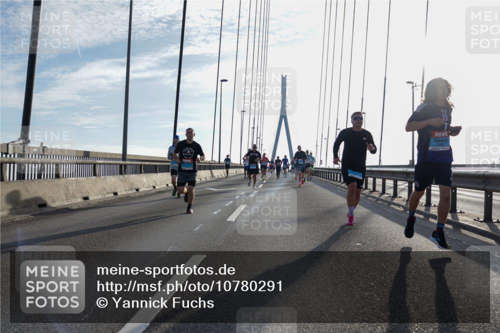 03.10.2026 - Köhlbrandbrückenlauf Yannick Fuchs http://msf.ph/oto/10780291 03.10.2026 09:25:52 Position 1  meine-sportfotos.de