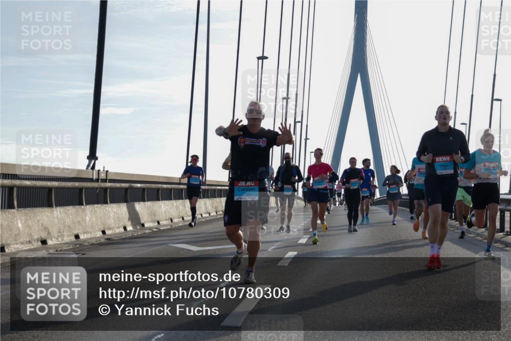 03.10.2026 - Köhlbrandbrückenlauf Yannick Fuchs http://msf.ph/oto/10780309 03.10.2026 09:25:55 Position 1 1786, 3765 meine-sportfotos.de
