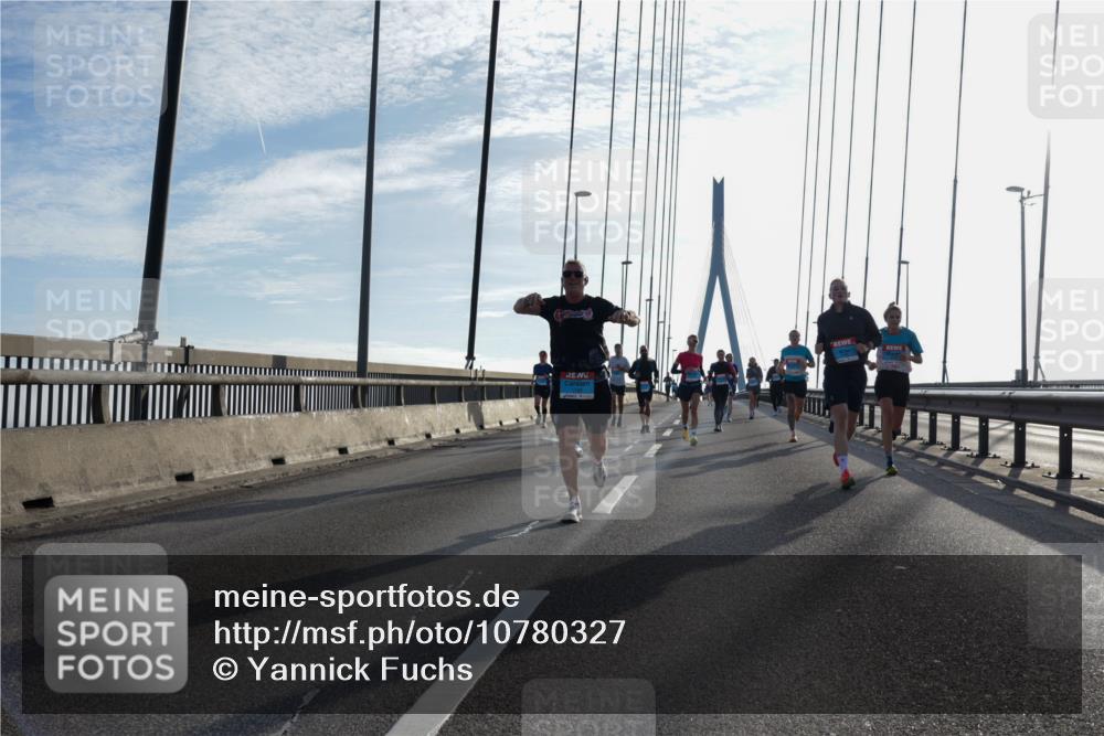 03.10.2026 - Köhlbrandbrückenlauf Yannick Fuchs http://msf.ph/oto/10780327 03.10.2026 09:25:56 Position 1  meine-sportfotos.de