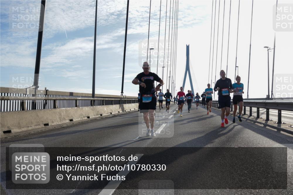 03.10.2026 - Köhlbrandbrückenlauf Yannick Fuchs http://msf.ph/oto/10780330 03.10.2026 09:25:56 Position 1  meine-sportfotos.de