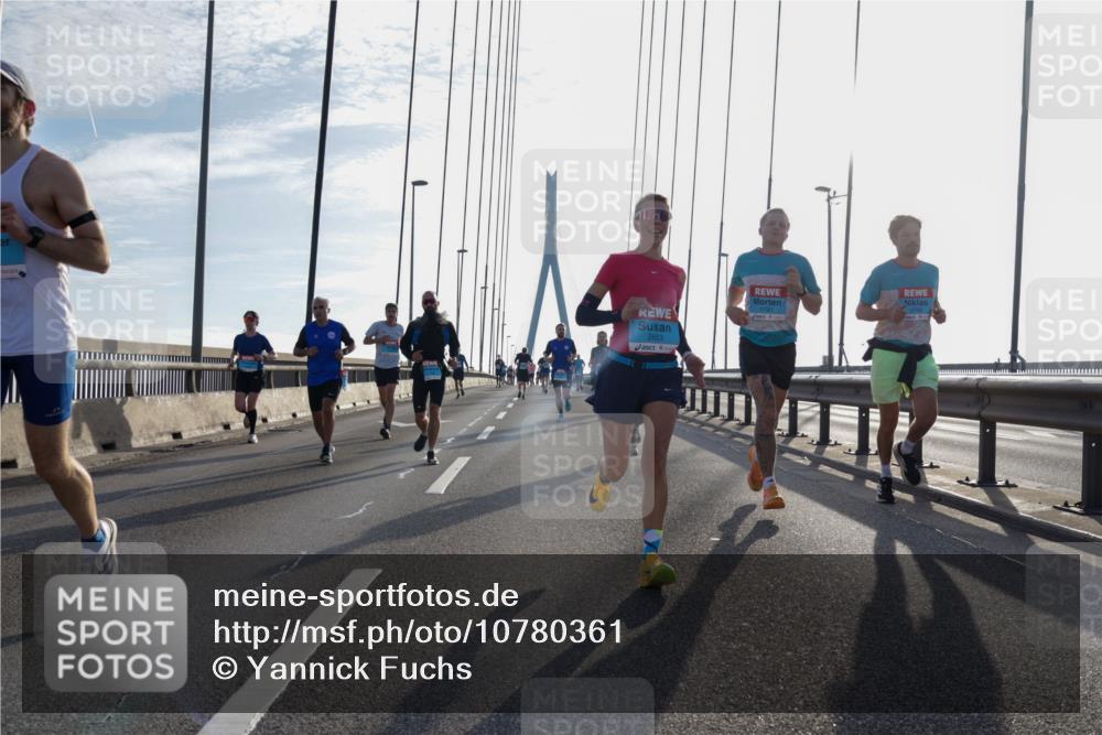 03.10.2026 - Köhlbrandbrückenlauf Yannick Fuchs http://msf.ph/oto/10780361 03.10.2026 09:25:58 Position 1 2653 meine-sportfotos.de