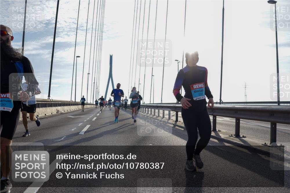 03.10.2026 - Köhlbrandbrückenlauf Yannick Fuchs http://msf.ph/oto/10780387 03.10.2026 09:26:00 Position 1 30, 2297 meine-sportfotos.de