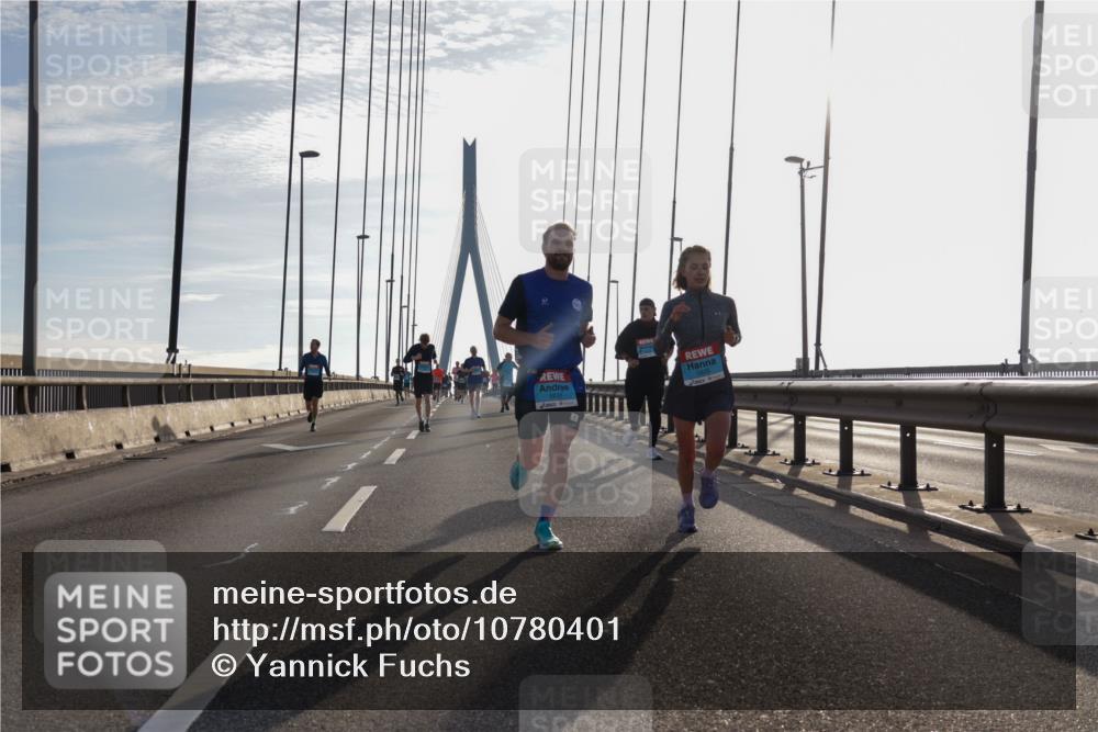 03.10.2026 - Köhlbrandbrückenlauf Yannick Fuchs http://msf.ph/oto/10780401 03.10.2026 09:26:02 Position 1 1831 meine-sportfotos.de