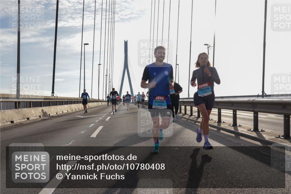 03.10.2026 - Köhlbrandbrückenlauf Yannick Fuchs http://msf.ph/oto/10780408 03.10.2026 09:26:02 Position 1 1831, 4, 1835 meine-sportfotos.de