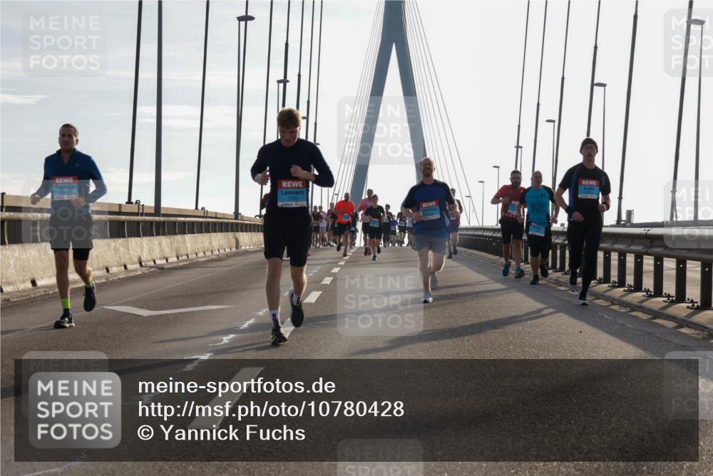 03.10.2026 - Köhlbrandbrückenlauf Yannick Fuchs http://msf.ph/oto/10780428 03.10.2026 09:26:04 Position 1 1755 meine-sportfotos.de