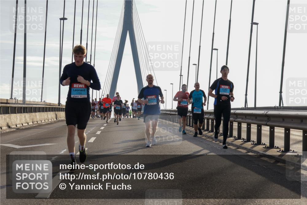 03.10.2026 - Köhlbrandbrückenlauf Yannick Fuchs http://msf.ph/oto/10780436 03.10.2026 09:26:05 Position 1 1755 meine-sportfotos.de