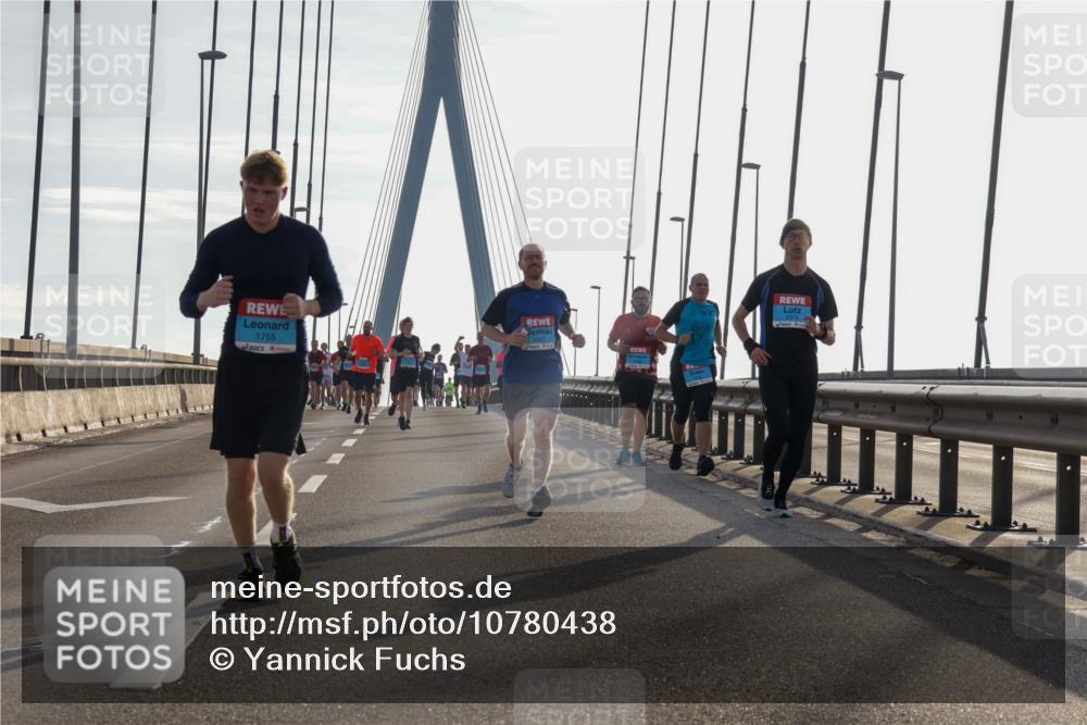 03.10.2026 - Köhlbrandbrückenlauf Yannick Fuchs http://msf.ph/oto/10780438 03.10.2026 09:26:05 Position 1 1755 meine-sportfotos.de