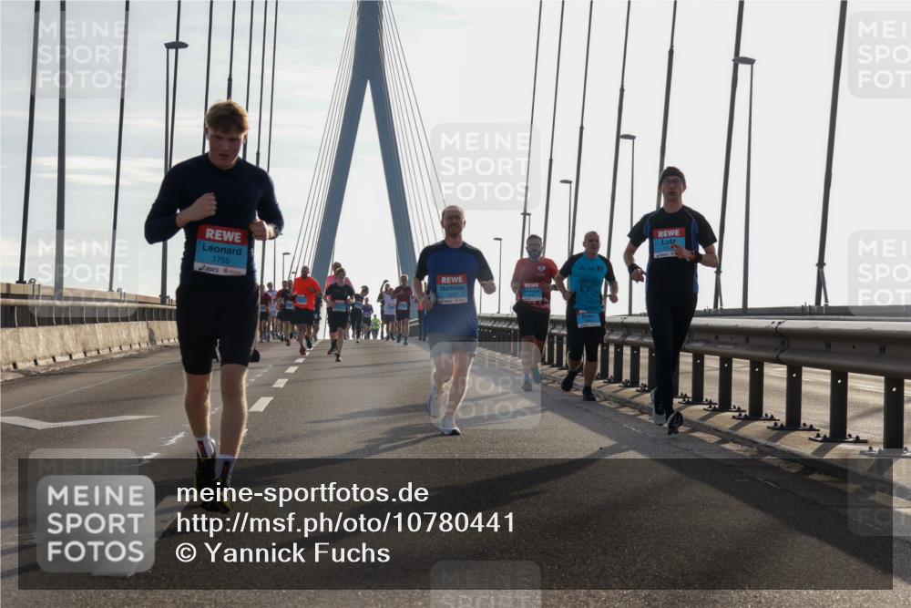 03.10.2026 - Köhlbrandbrückenlauf Yannick Fuchs http://msf.ph/oto/10780441 03.10.2026 09:26:05 Position 1 1755 meine-sportfotos.de