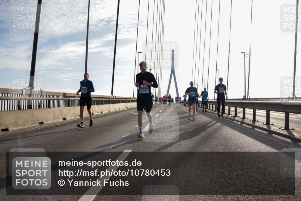 03.10.2026 - Köhlbrandbrückenlauf Yannick Fuchs http://msf.ph/oto/10780453 03.10.2026 09:26:06 Position 1  meine-sportfotos.de