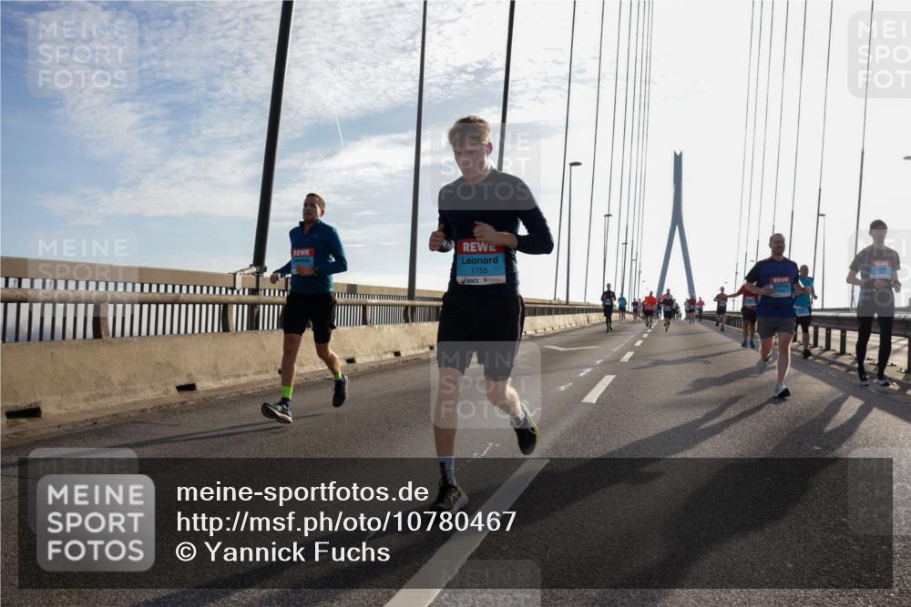03.10.2026 - Köhlbrandbrückenlauf Yannick Fuchs http://msf.ph/oto/10780467 03.10.2026 09:26:07 Position 1 1755 meine-sportfotos.de