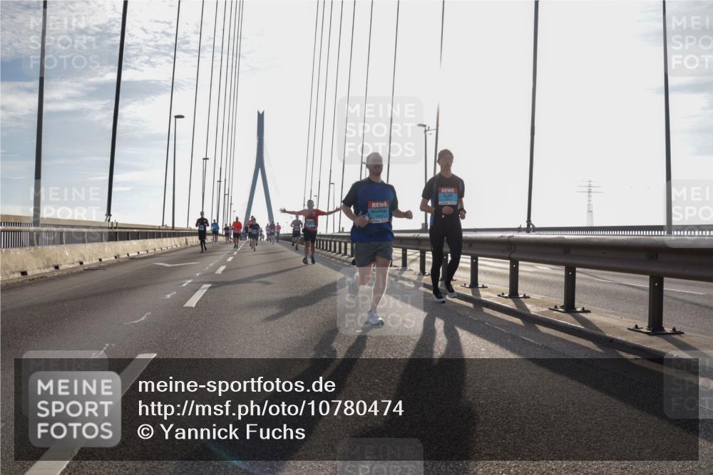03.10.2026 - Köhlbrandbrückenlauf Yannick Fuchs http://msf.ph/oto/10780474 03.10.2026 09:26:08 Position 1  meine-sportfotos.de