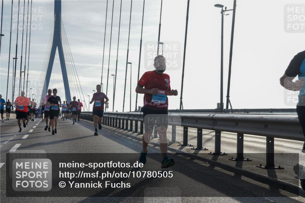 03.10.2026 - Köhlbrandbrückenlauf Yannick Fuchs http://msf.ph/oto/10780505 03.10.2026 09:26:10 Position 1 1325 meine-sportfotos.de