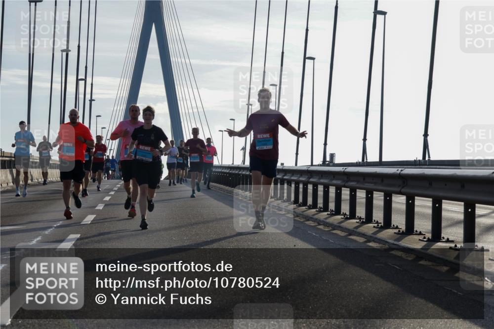 03.10.2026 - Köhlbrandbrückenlauf Yannick Fuchs http://msf.ph/oto/10780524 03.10.2026 09:26:11 Position 1  meine-sportfotos.de