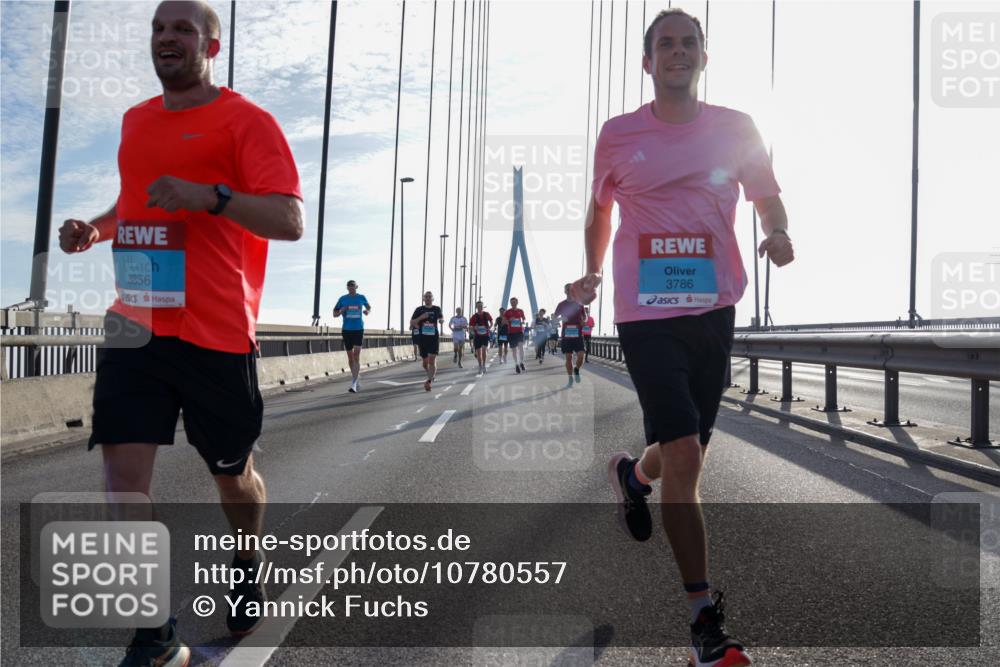 03.10.2026 - Köhlbrandbrückenlauf Yannick Fuchs http://msf.ph/oto/10780557 03.10.2026 09:26:17 Position 1 3856, 3786 meine-sportfotos.de