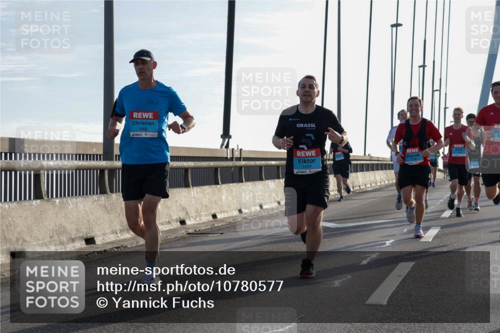 03.10.2026 - Köhlbrandbrückenlauf Yannick Fuchs http://msf.ph/oto/10780577 03.10.2026 09:26:18 Position 1 1666, 1424 meine-sportfotos.de