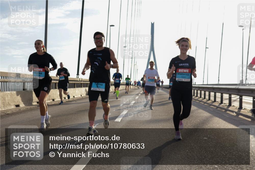 03.10.2026 - Köhlbrandbrückenlauf Yannick Fuchs http://msf.ph/oto/10780633 03.10.2026 09:26:23 Position 1 2298, 118, 1420 meine-sportfotos.de