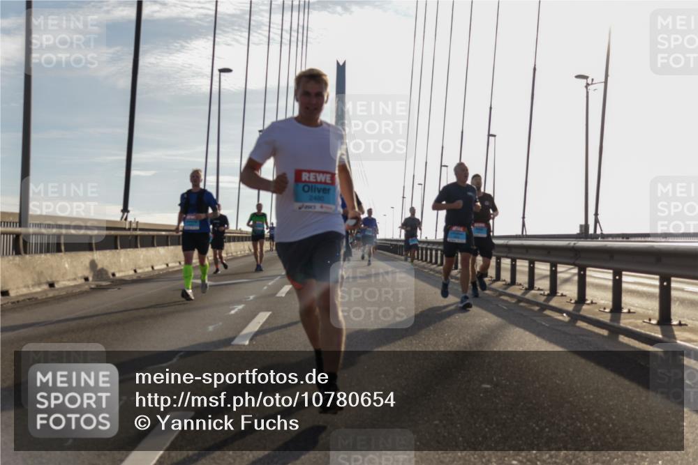03.10.2026 - Köhlbrandbrückenlauf Yannick Fuchs http://msf.ph/oto/10780654 03.10.2026 09:26:25 Position 1 2480 meine-sportfotos.de