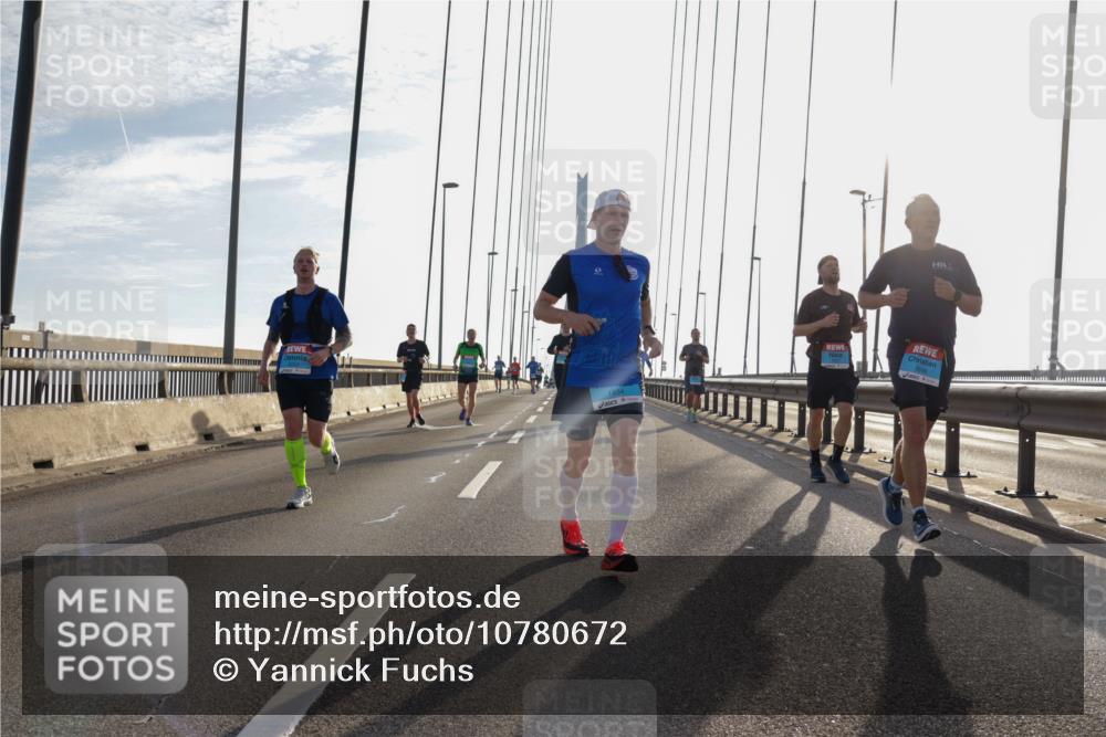03.10.2026 - Köhlbrandbrückenlauf Yannick Fuchs http://msf.ph/oto/10780672 03.10.2026 09:26:27 Position 1  meine-sportfotos.de