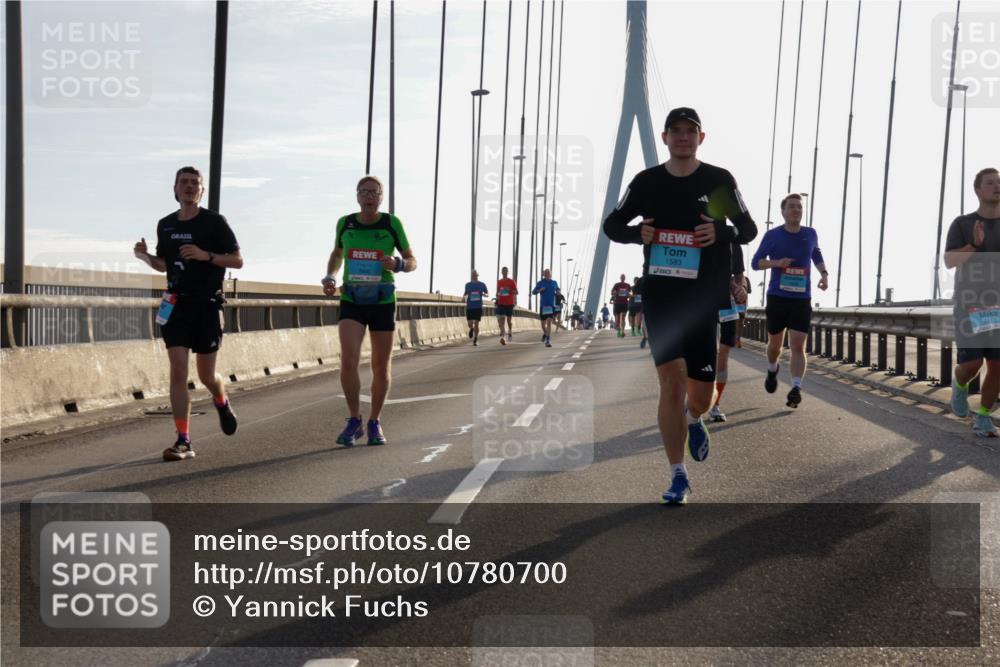 03.10.2026 - Köhlbrandbrückenlauf Yannick Fuchs http://msf.ph/oto/10780700 03.10.2026 09:26:29 Position 1 1583 meine-sportfotos.de