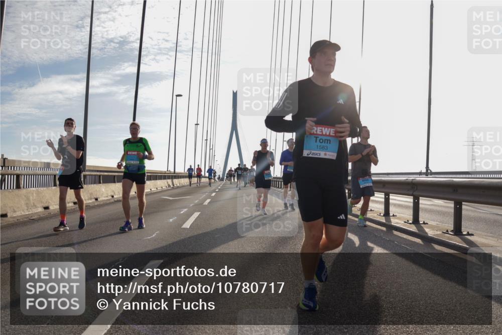 03.10.2026 - Köhlbrandbrückenlauf Yannick Fuchs http://msf.ph/oto/10780717 03.10.2026 09:26:30 Position 1 1583 meine-sportfotos.de