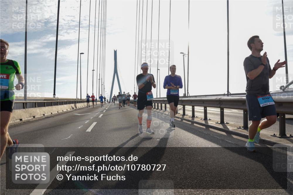 03.10.2026 - Köhlbrandbrückenlauf Yannick Fuchs http://msf.ph/oto/10780727 03.10.2026 09:26:31 Position 1 00, 2173 meine-sportfotos.de