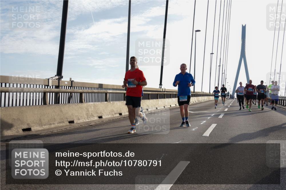 03.10.2026 - Köhlbrandbrückenlauf Yannick Fuchs http://msf.ph/oto/10780791 03.10.2026 09:26:39 Position 1  meine-sportfotos.de