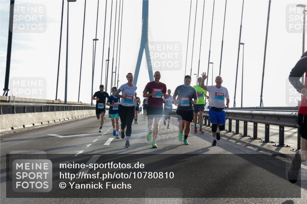 03.10.2026 - Köhlbrandbrückenlauf Yannick Fuchs http://msf.ph/oto/10780810 03.10.2026 09:26:41 Position 1 9200 meine-sportfotos.de