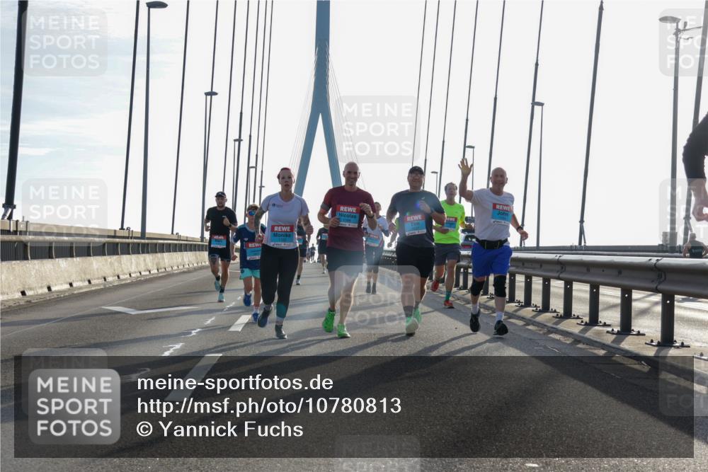 03.10.2026 - Köhlbrandbrückenlauf Yannick Fuchs http://msf.ph/oto/10780813 03.10.2026 09:26:41 Position 1 22222 meine-sportfotos.de