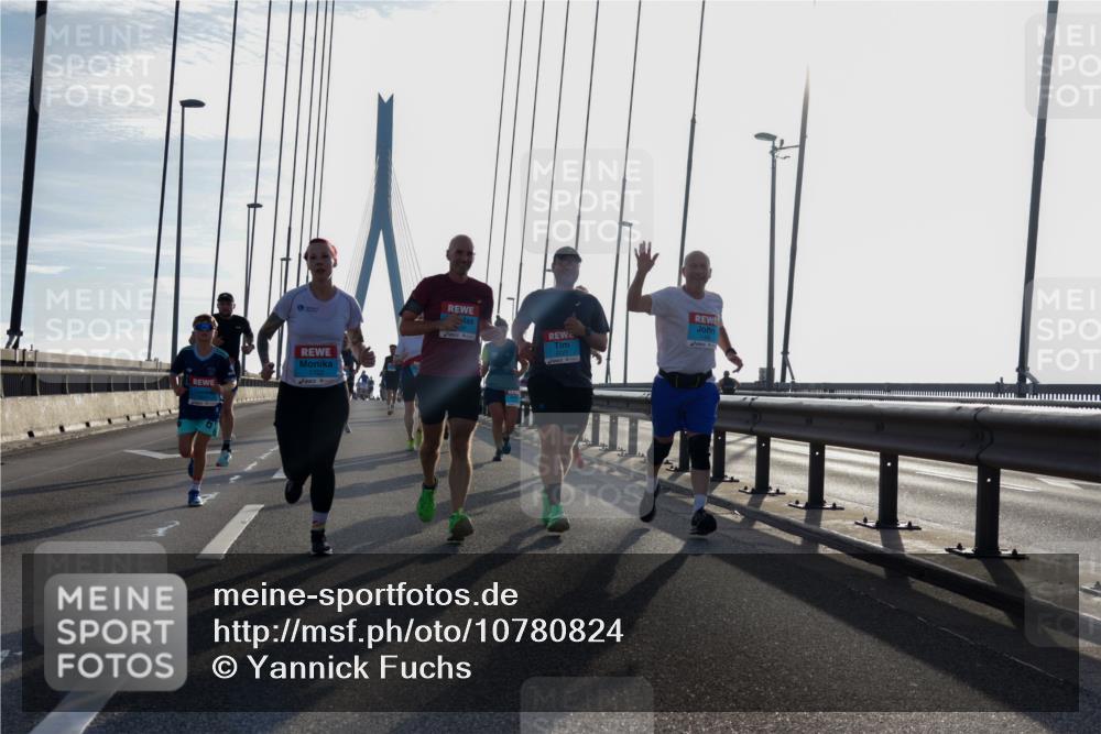 03.10.2026 - Köhlbrandbrückenlauf Yannick Fuchs http://msf.ph/oto/10780824 03.10.2026 09:26:42 Position 1 1722 meine-sportfotos.de
