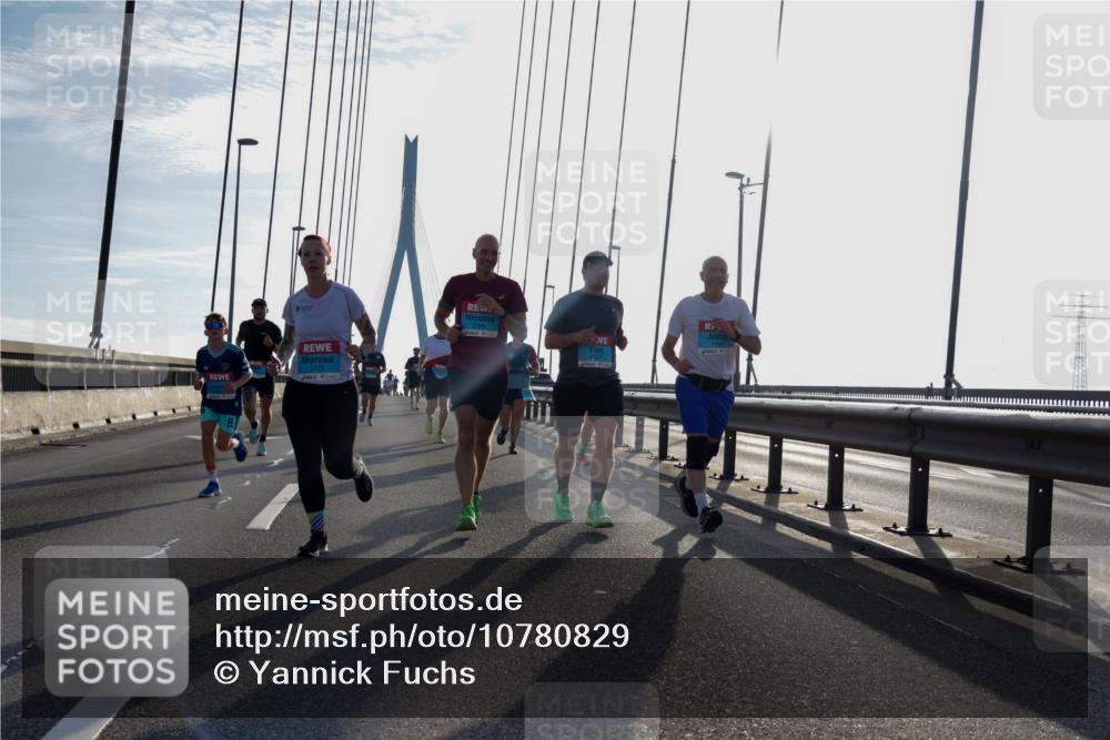 03.10.2026 - Köhlbrandbrückenlauf Yannick Fuchs http://msf.ph/oto/10780829 03.10.2026 09:26:43 Position 1 1722 meine-sportfotos.de
