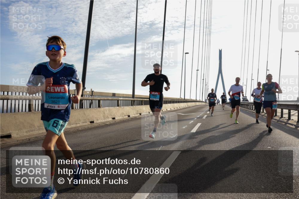 03.10.2026 - Köhlbrandbrückenlauf Yannick Fuchs http://msf.ph/oto/10780860 03.10.2026 09:26:45 Position 1 3821 meine-sportfotos.de