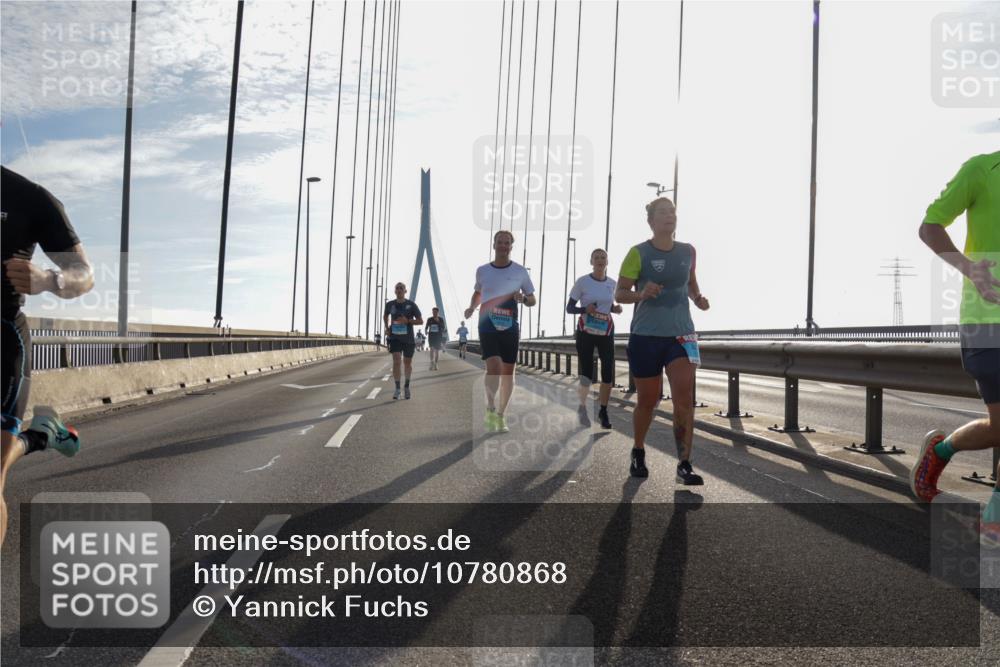 03.10.2026 - Köhlbrandbrückenlauf Yannick Fuchs http://msf.ph/oto/10780868 03.10.2026 09:26:46 Position 1  meine-sportfotos.de