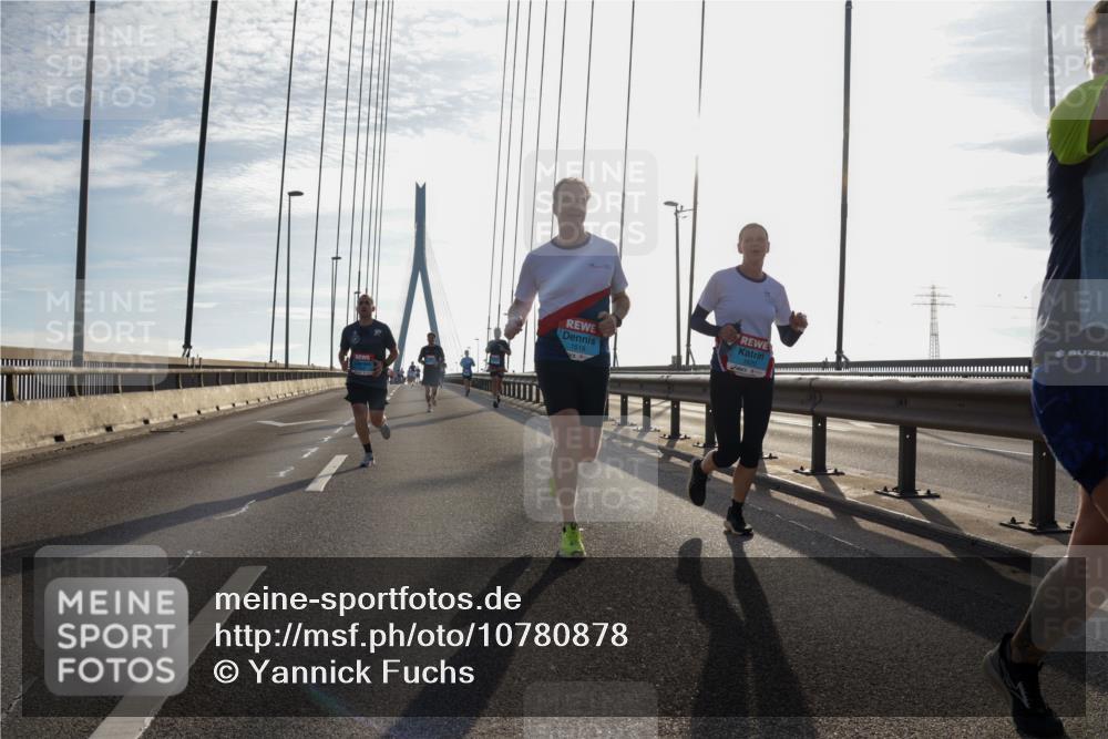 03.10.2026 - Köhlbrandbrückenlauf Yannick Fuchs http://msf.ph/oto/10780878 03.10.2026 09:26:47 Position 1 1618 meine-sportfotos.de