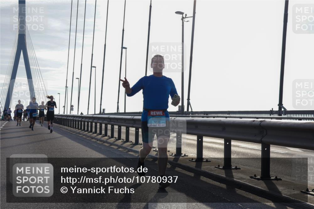 03.10.2026 - Köhlbrandbrückenlauf Yannick Fuchs http://msf.ph/oto/10780937 03.10.2026 09:26:54 Position 1 1089 meine-sportfotos.de